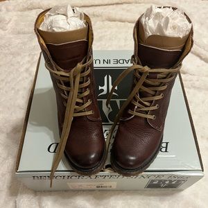 Frye Company Sabrina 6G Lace Up Boot Walnut Size 7